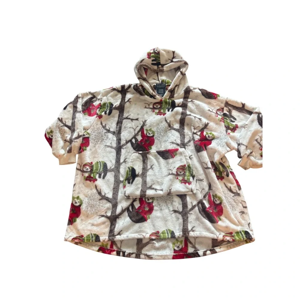 Throwzy by Marlo Lorenz Holiday Sloth Wearable Blanket Hoodie One Size White